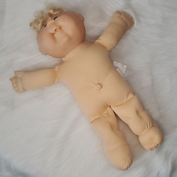 Vintage 1983 Cabbage Patch Blonde Blue Eyes Preemie Plush Doll With Clothes - Picture 8 of 17